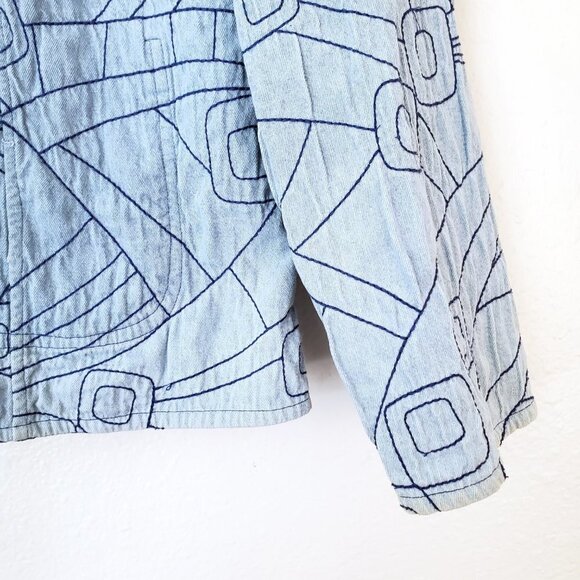 Quilted Barn Jacket, Shacket Reversible Bomber Jacket, Front Patch Pockets - Picture 7 of 14